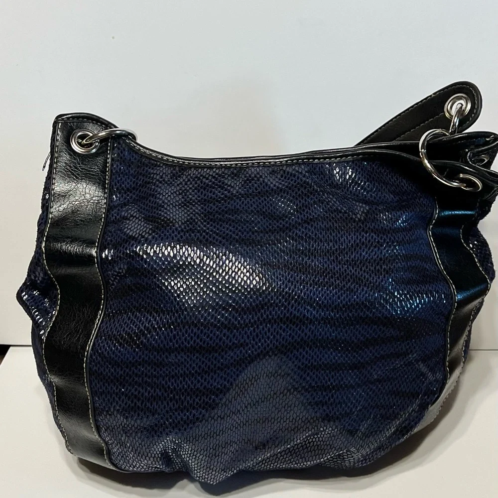 Strada Handbag - Picture 4 of 14